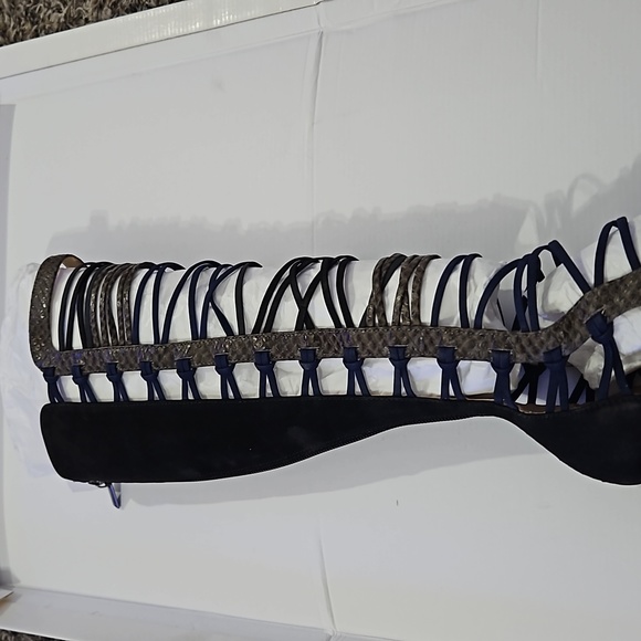 5B Schutz Nobuck/watersnake black/mineral gray boot - Picture 4 of 5